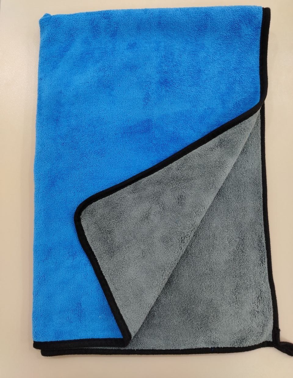 İki üzlü mikrofibra əski, rəngbərəng